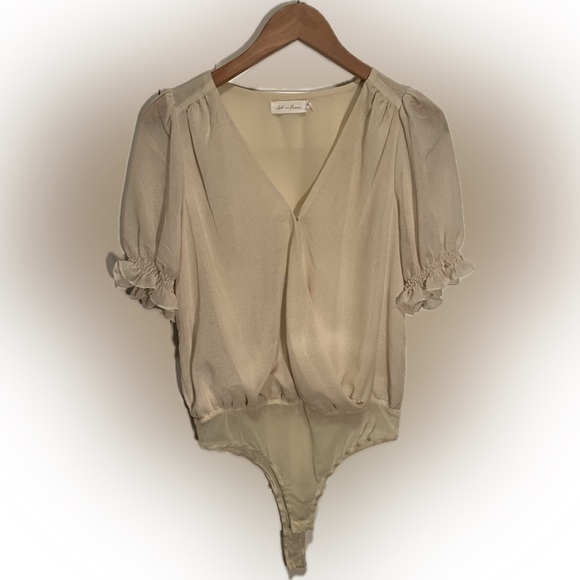 All in favour blouse bodysuit. - Picture 1 of 2